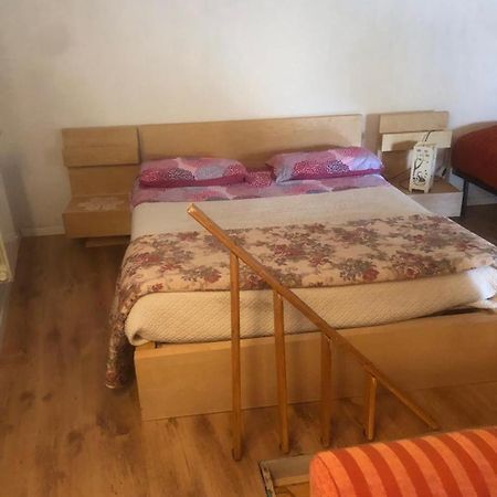 Lovely 1 Room Bedroom Loft, 20 Mins To Bgy Airport Pradalunga Luaran gambar
