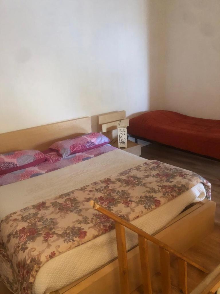Lovely 1 Room Bedroom Loft, 20 Mins To Bgy Airport Pradalunga Luaran gambar