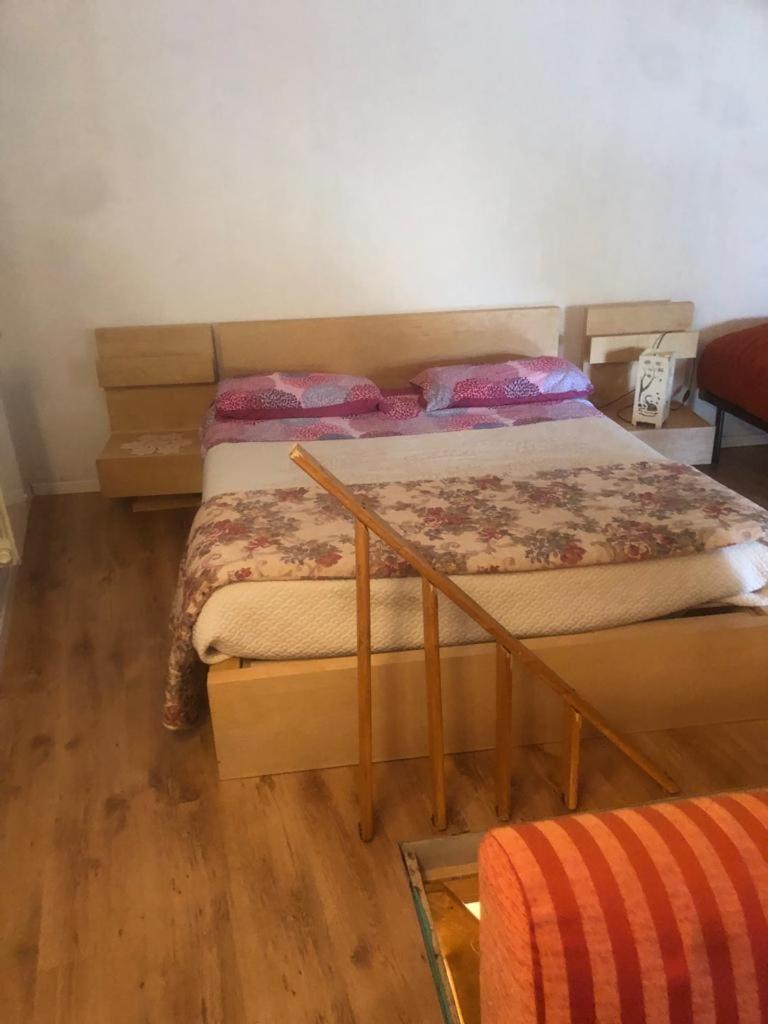 Lovely 1 Room Bedroom Loft, 20 Mins To Bgy Airport Pradalunga Luaran gambar